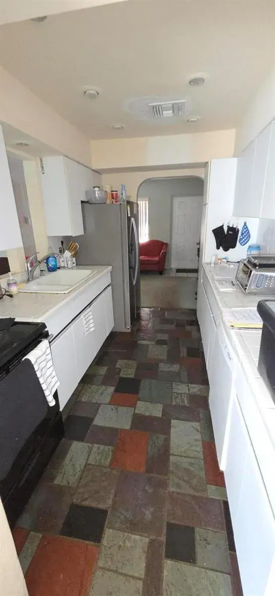 2448 NE 13TH Avenue, Pompano Beach FL 33064