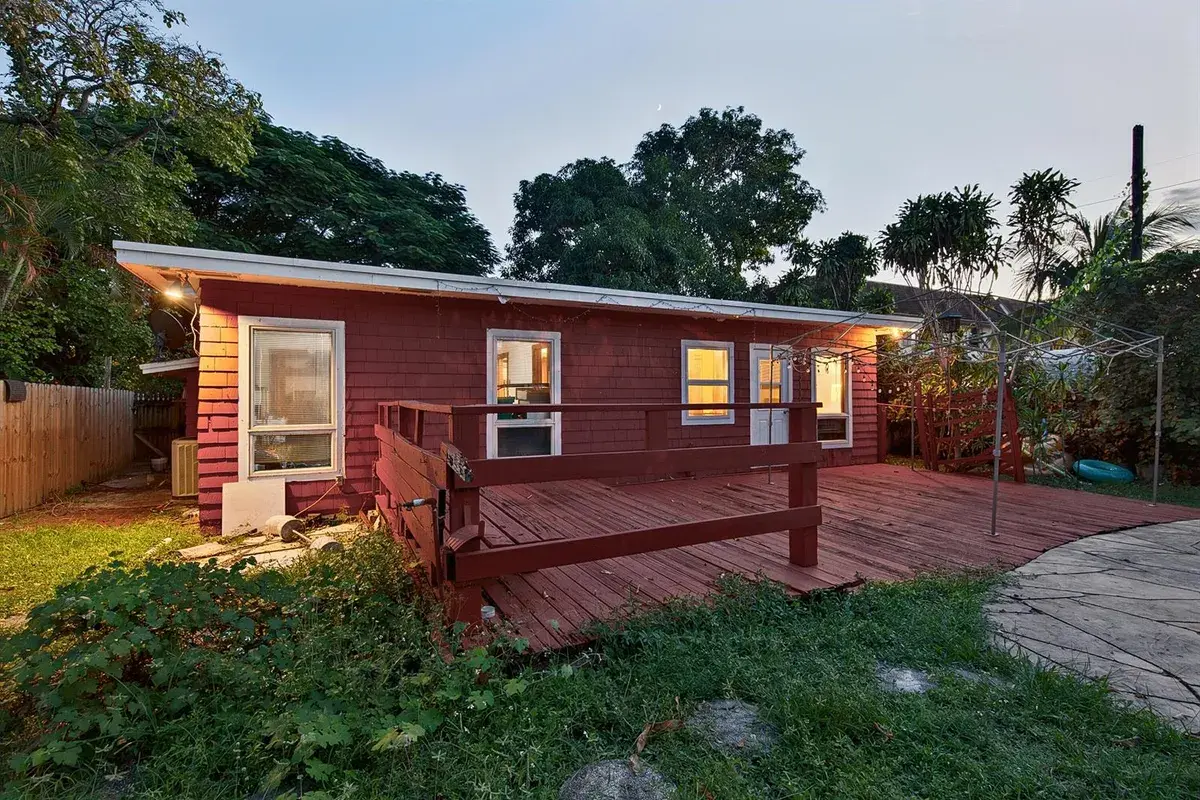 2327 POLK Street # B, Hollywood FL 33020