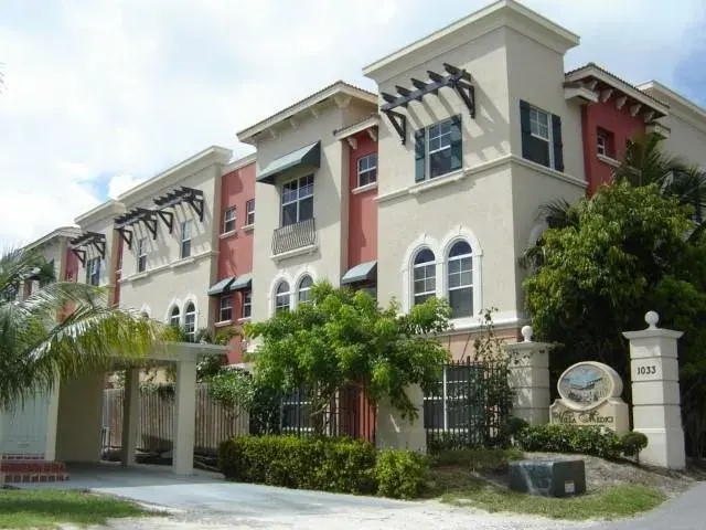 1033 NE 17th Way # 1504, Fort Lauderdale FL 33304