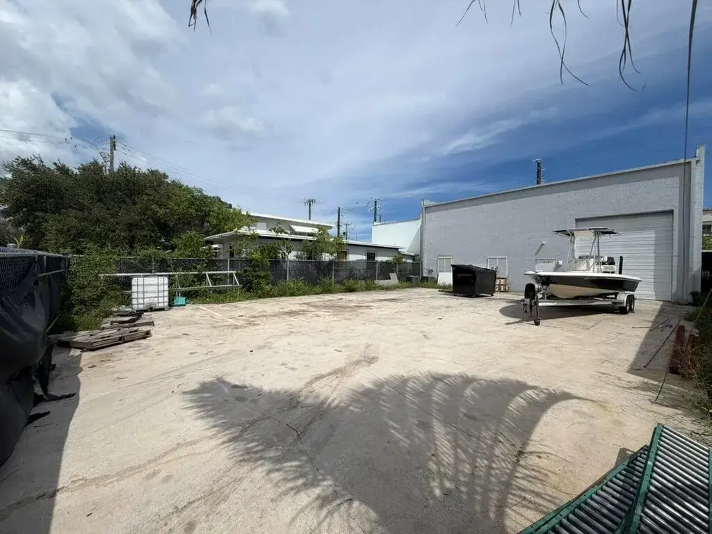 214 S F Street, FL 33460