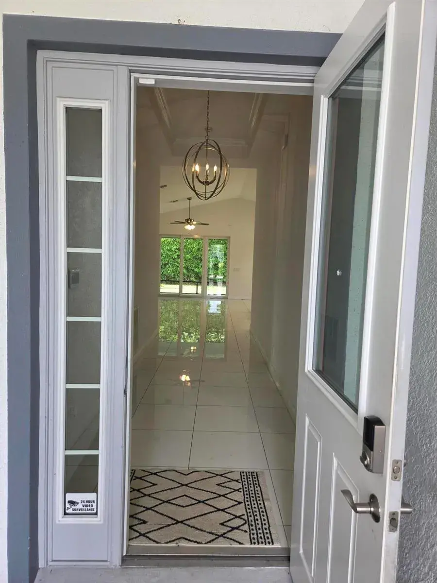 2902 SW Savona Boulevard, Port St. Lucie FL 34953