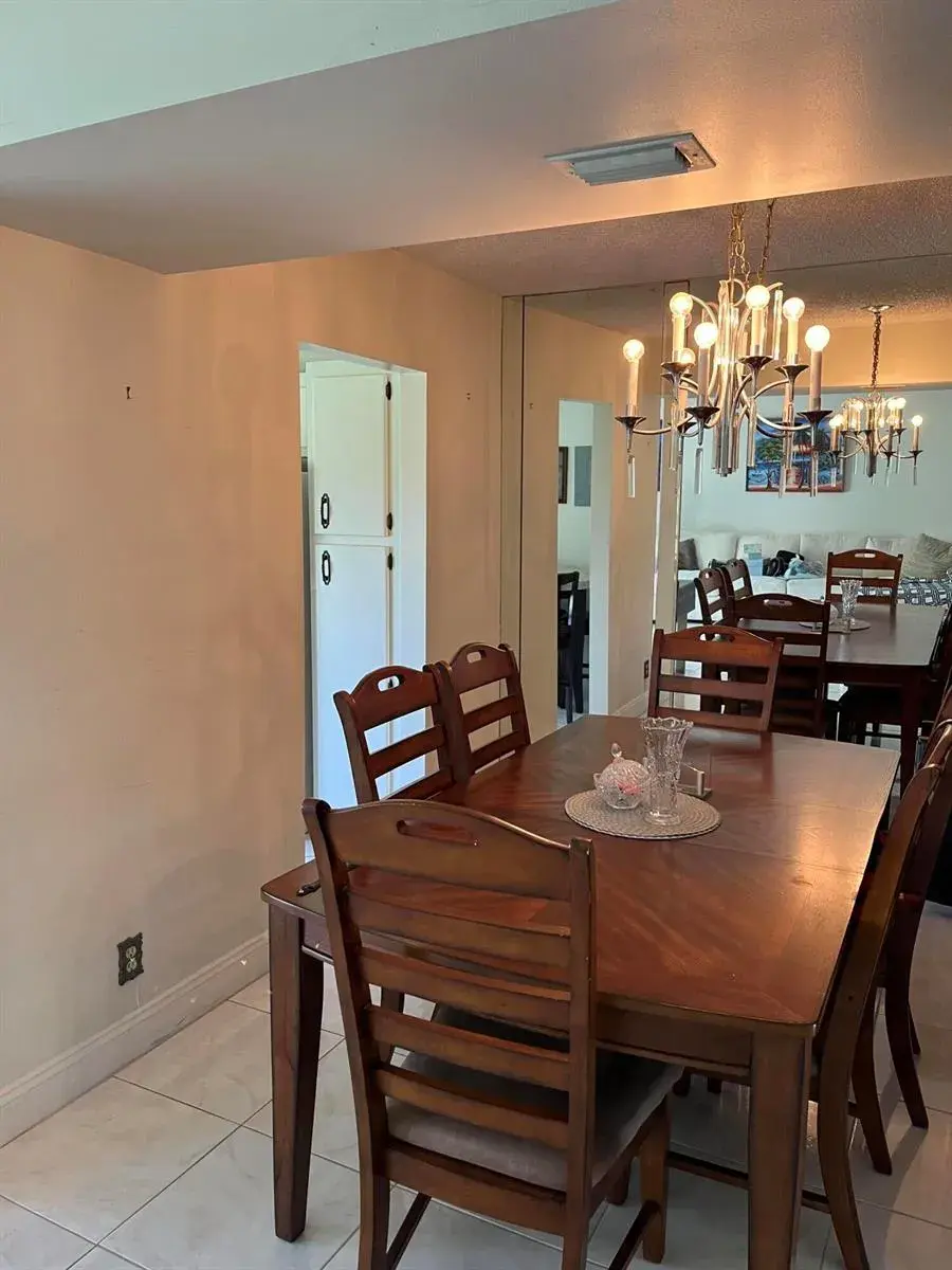 3871 VIA POINCIANA # 402, Lake Worth FL 33467