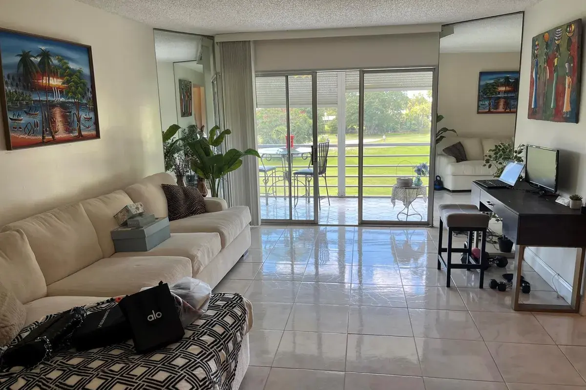 3871 VIA POINCIANA # 402, Lake Worth FL 33467