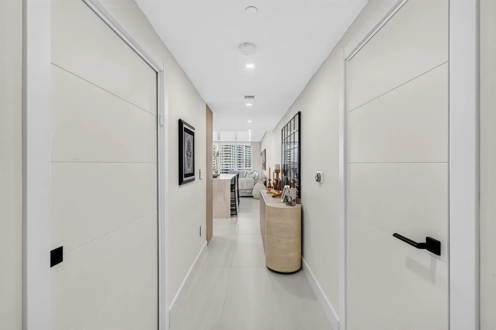 1800 S OCEAN Drive # 806, Hallandale Beach FL 33009