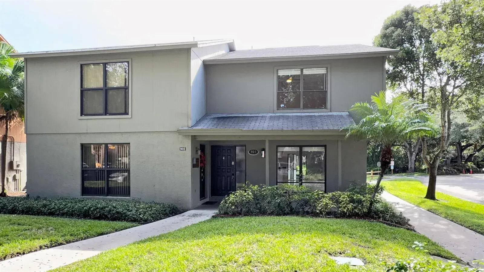 901 Sandtree Drive, Palm Beach Gardens FL 33403