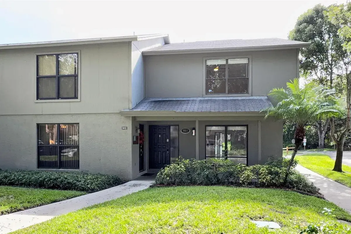 901 Sandtree Drive, Palm Beach Gardens FL 33403