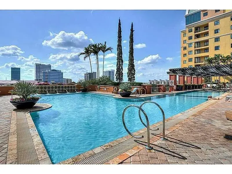 110 N Federal Highway, Fort Lauderdale FL 33301