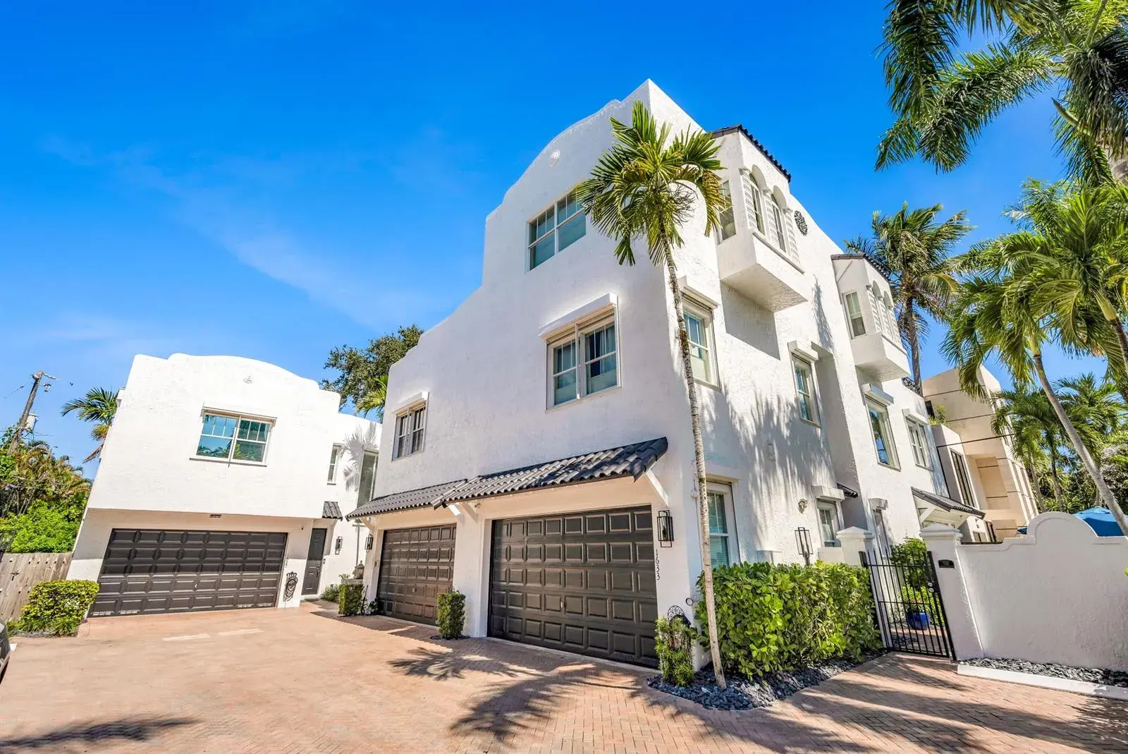 1627 E BROWARD Boulevard, Fort Lauderdale FL 33301