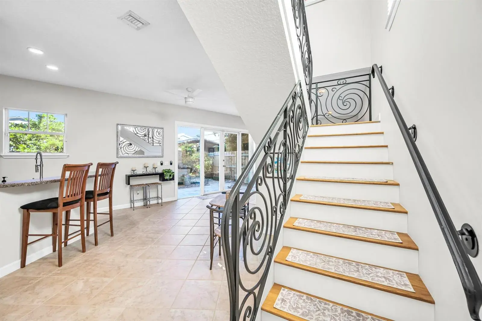 1627 E BROWARD Boulevard, Fort Lauderdale FL 33301