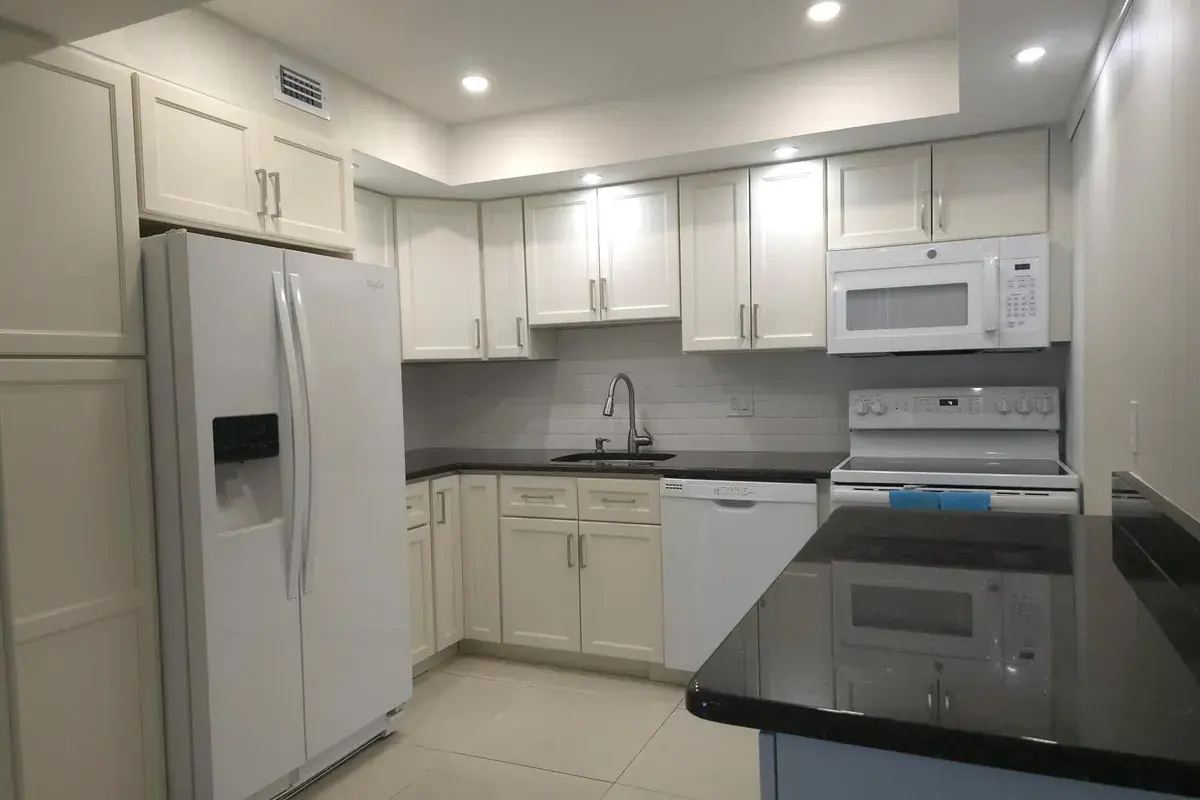 413 GREENBRIER A, West Palm Beach FL 33417