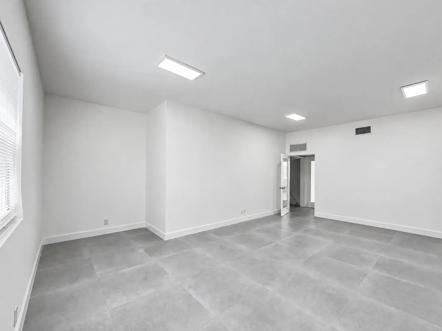 3038 N FEDERAL Highway, Fort Lauderdale FL 33306