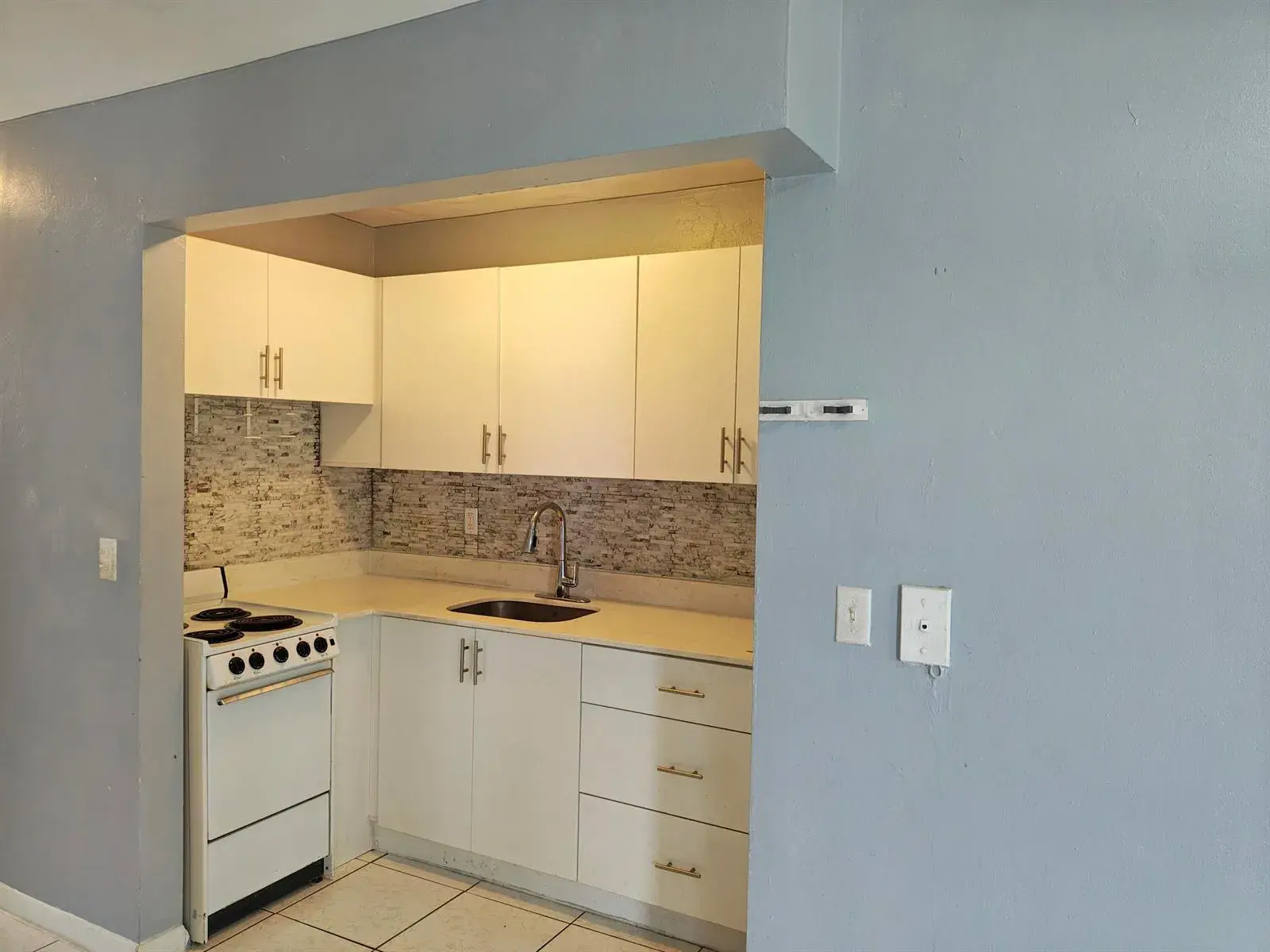 1826 Johnson Street # 203, Hollywood FL 33020
