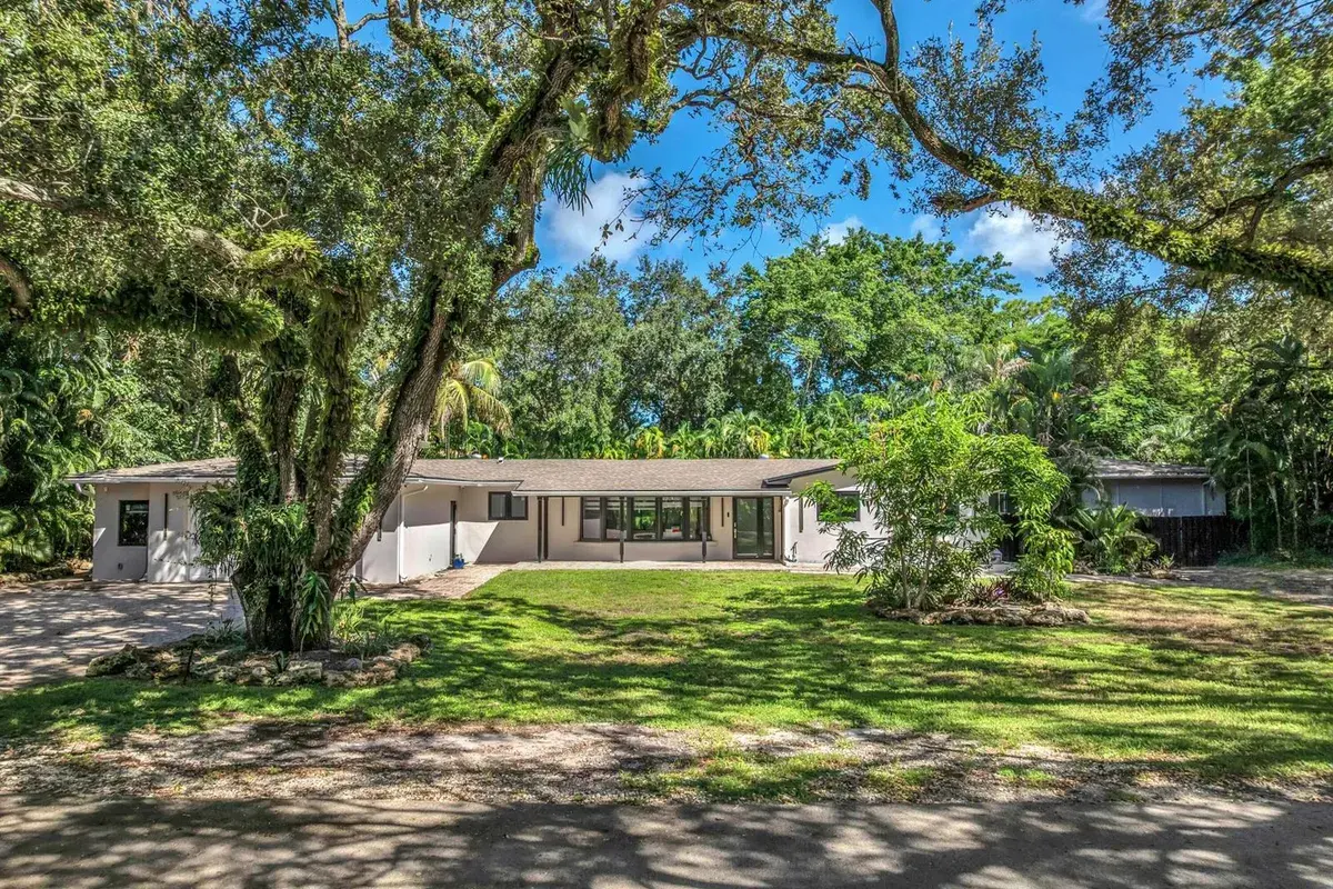 5951 SW 32nd Terrace, Fort Lauderdale FL 33312