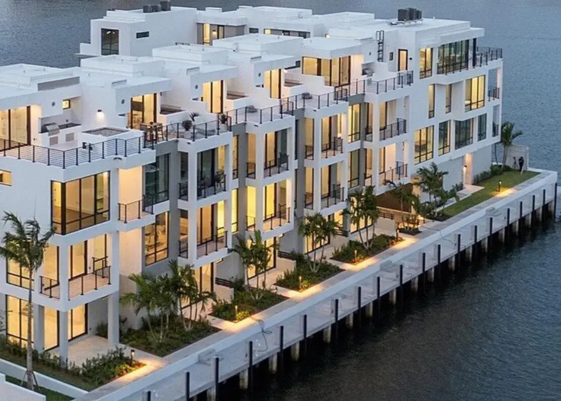 4008 NE 167TH Street # 6, North Miami Beach FL 33160