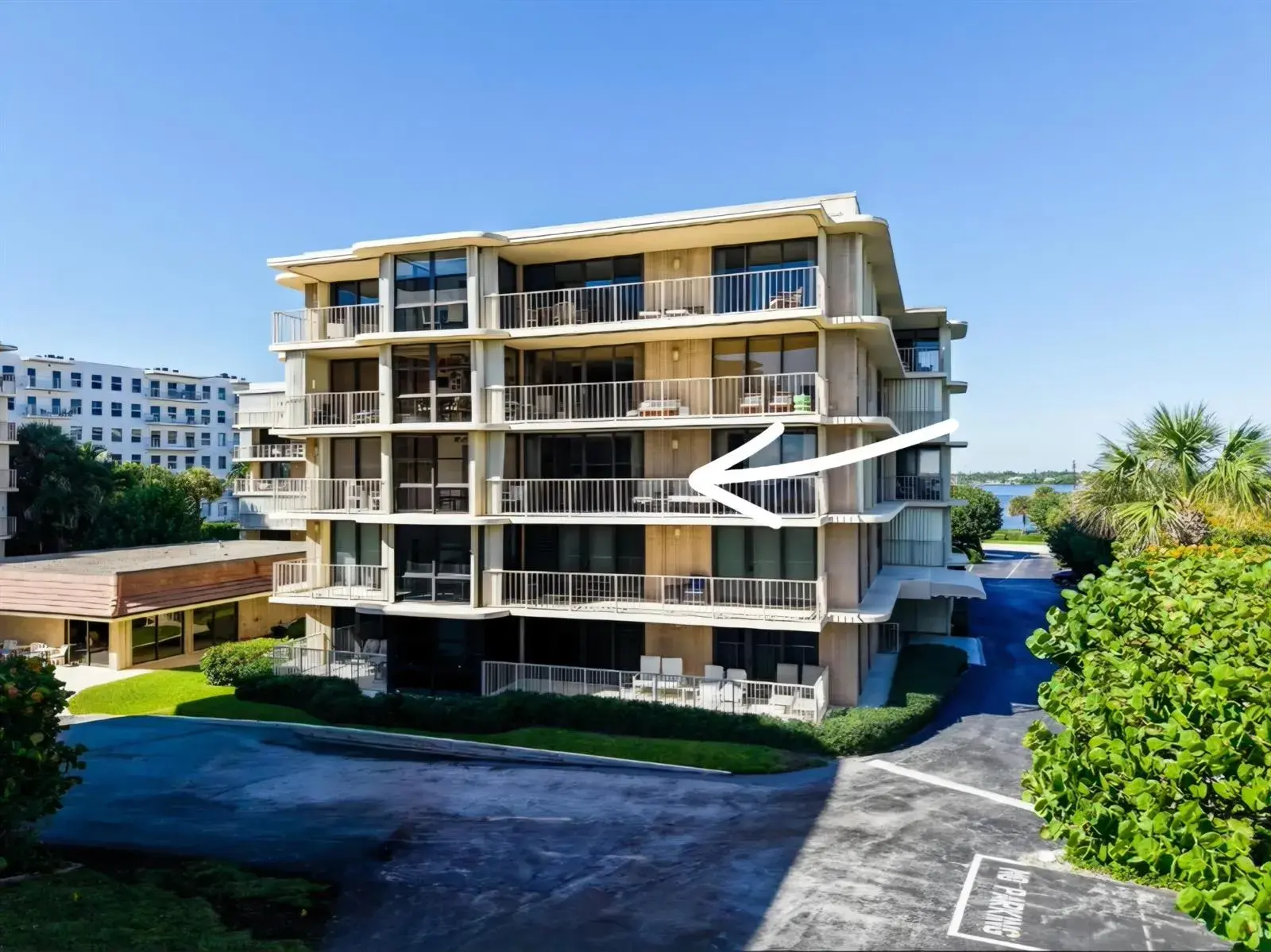 3200 S Ocean Boulevard # 301, Palm Beach FL 33480