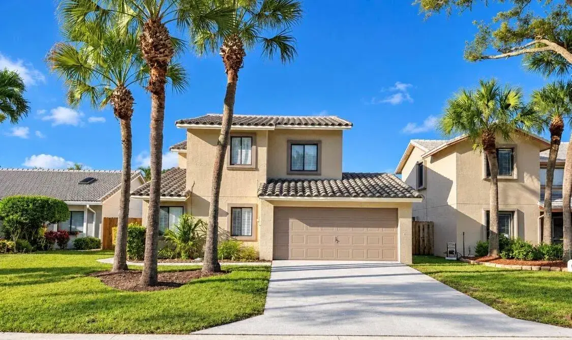 6057 Strawberry Lakes Circle, Lake Worth FL 33463