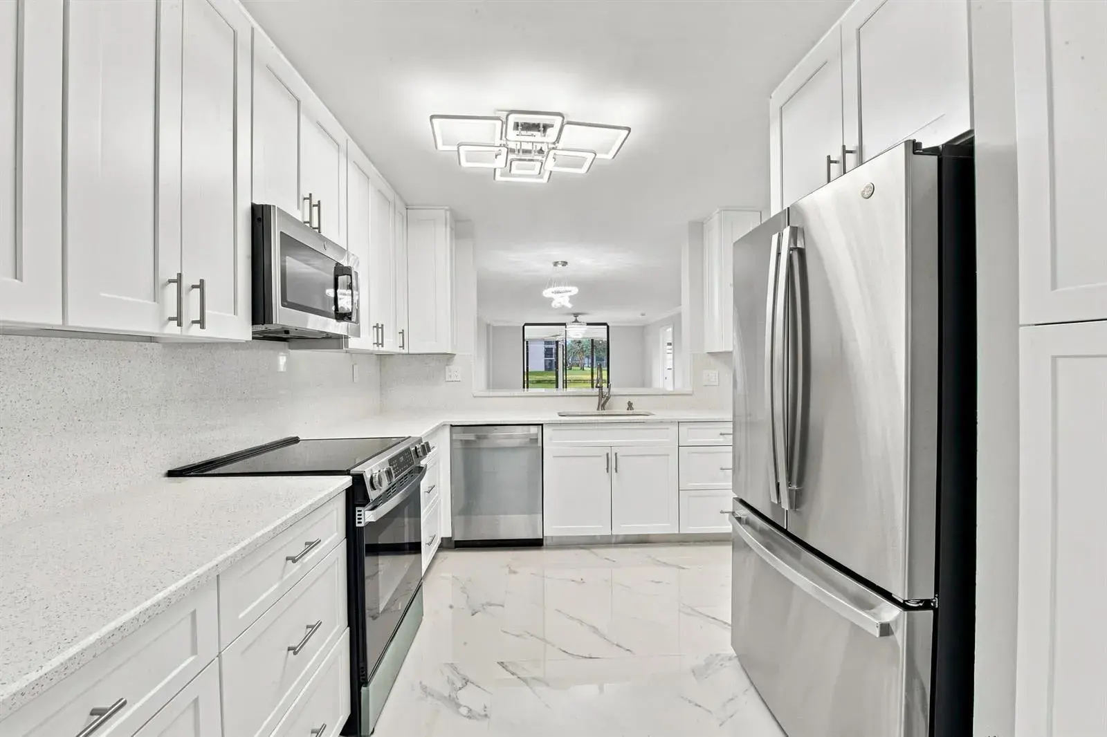 15324 LAKES OF DELRAY Boulevard # 105, Delray Beach FL 33484