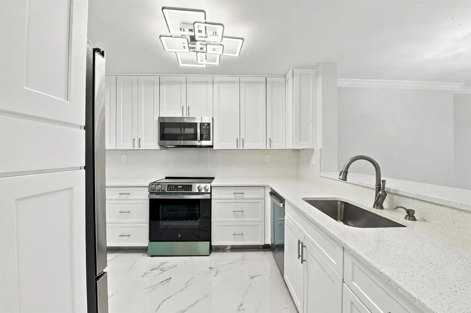 15324 LAKES OF DELRAY Boulevard # 105, Delray Beach FL 33484