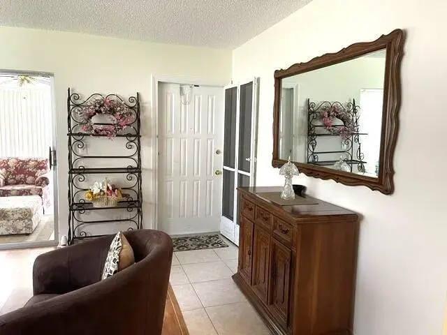 1215 S DRIVE Way # D, Delray Beach FL 33445