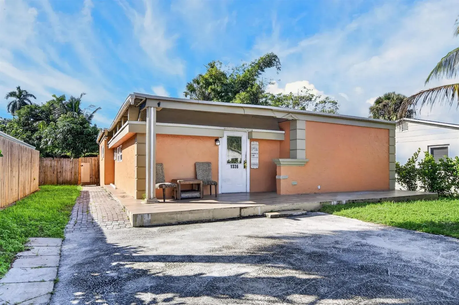 1336 LONGWOOD Street, West Palm Beach FL 33401