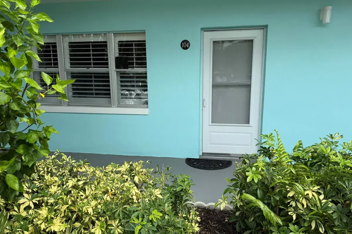 1200 Colonnades Drive # 104, Fort Pierce FL 34949