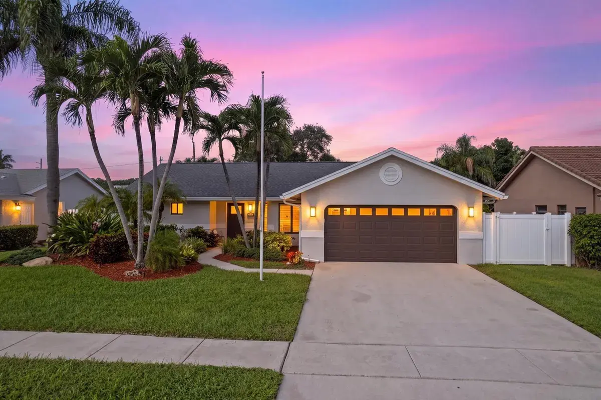 7969 W COUNTRY CLUB Boulevard, Boca Raton FL 33487