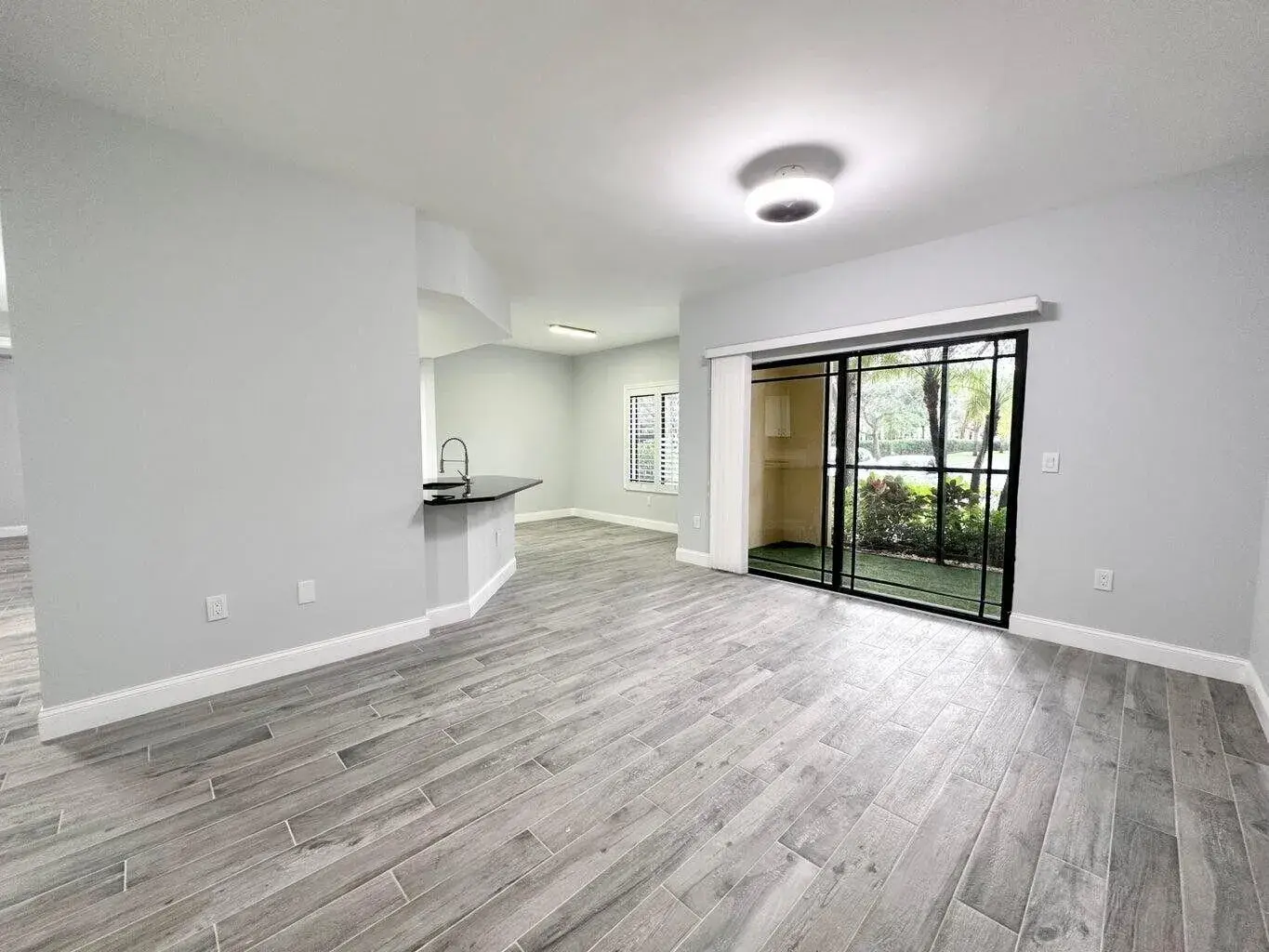 2730 ANZIO Court # 105, Palm Beach Gardens FL 33410