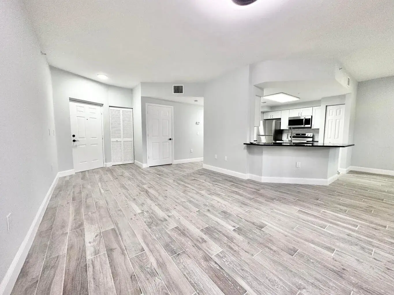 2730 ANZIO Court # 105, Palm Beach Gardens FL 33410