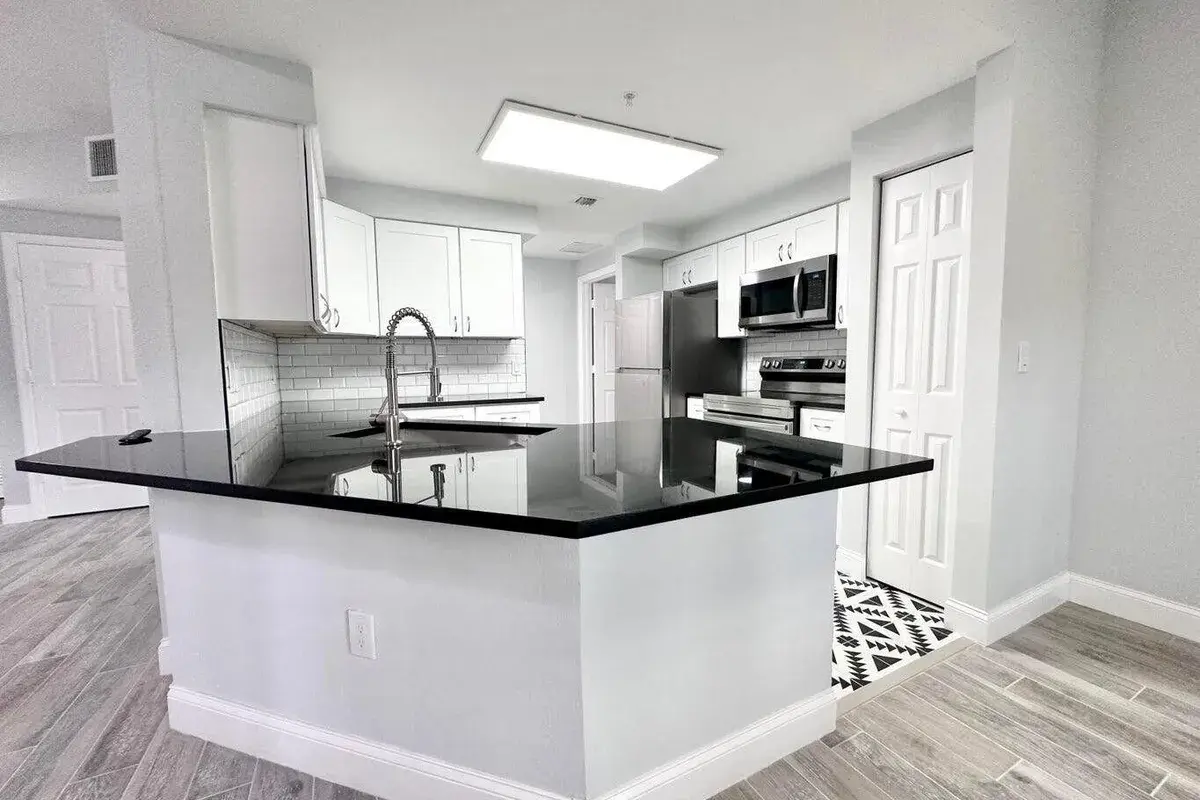 2730 ANZIO Court # 105, Palm Beach Gardens FL 33410