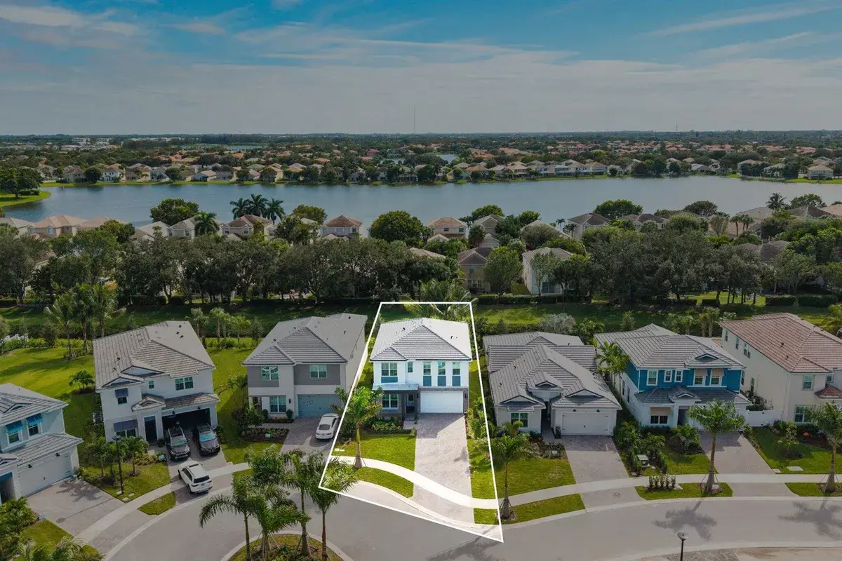 138 Parkside Way, Royal Palm Beach FL 33414
