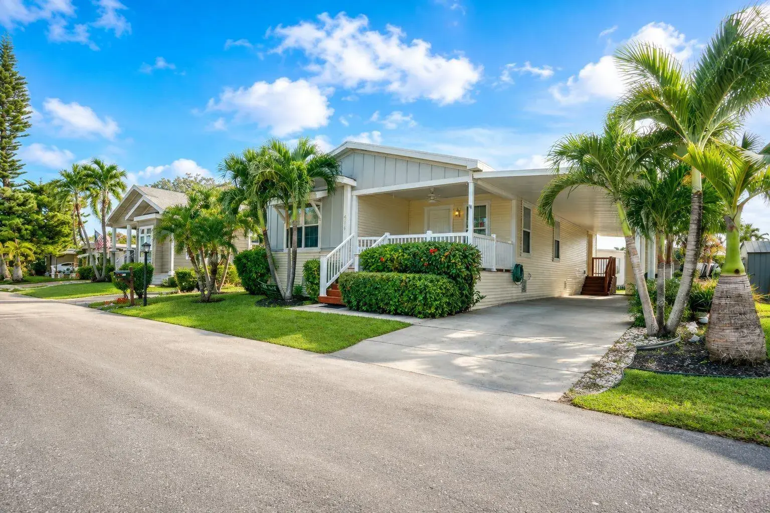 6119 N Ficus Lane, Atlantis FL 33462