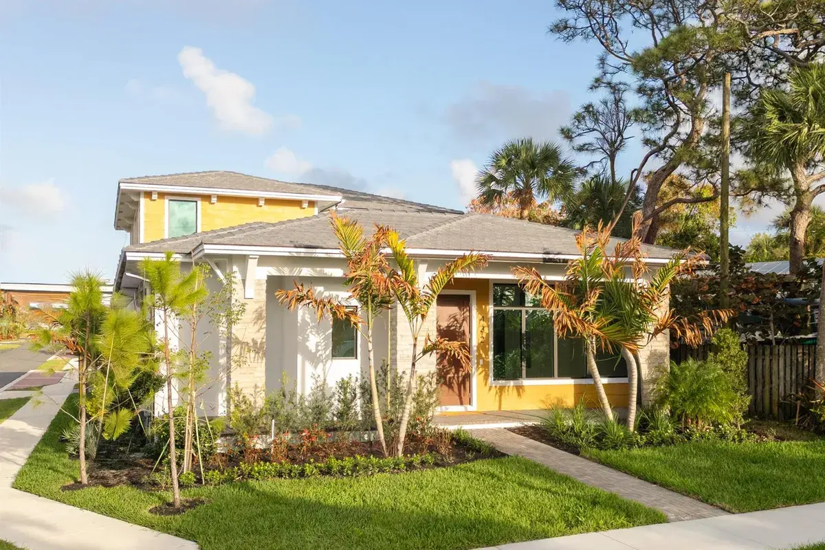 432 NW North River Drive, Stuart FL 34994