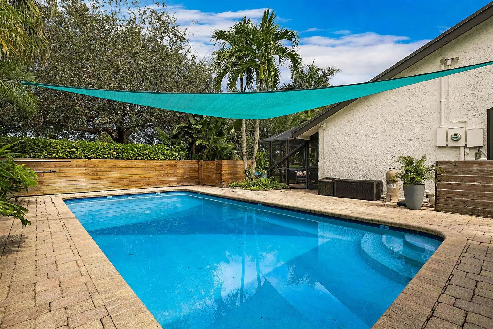 941 BAYBERRY POINT Drive, Plantation FL 33324