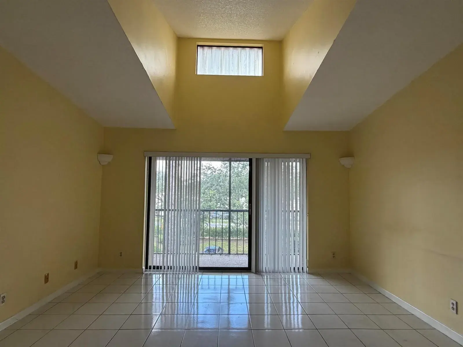 202 Foxtail Drive # H3, FL 33415