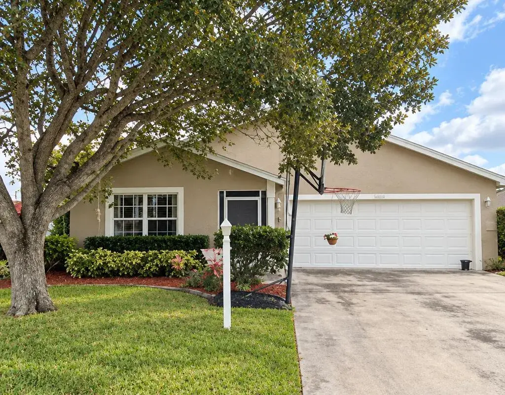 8920 SW Chrysler Circle, Stuart FL 34997