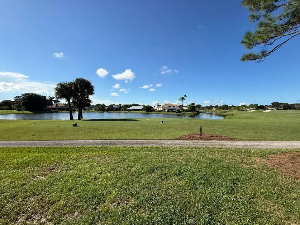 6500 SE WINGED FOOT Drive, Stuart FL 34997