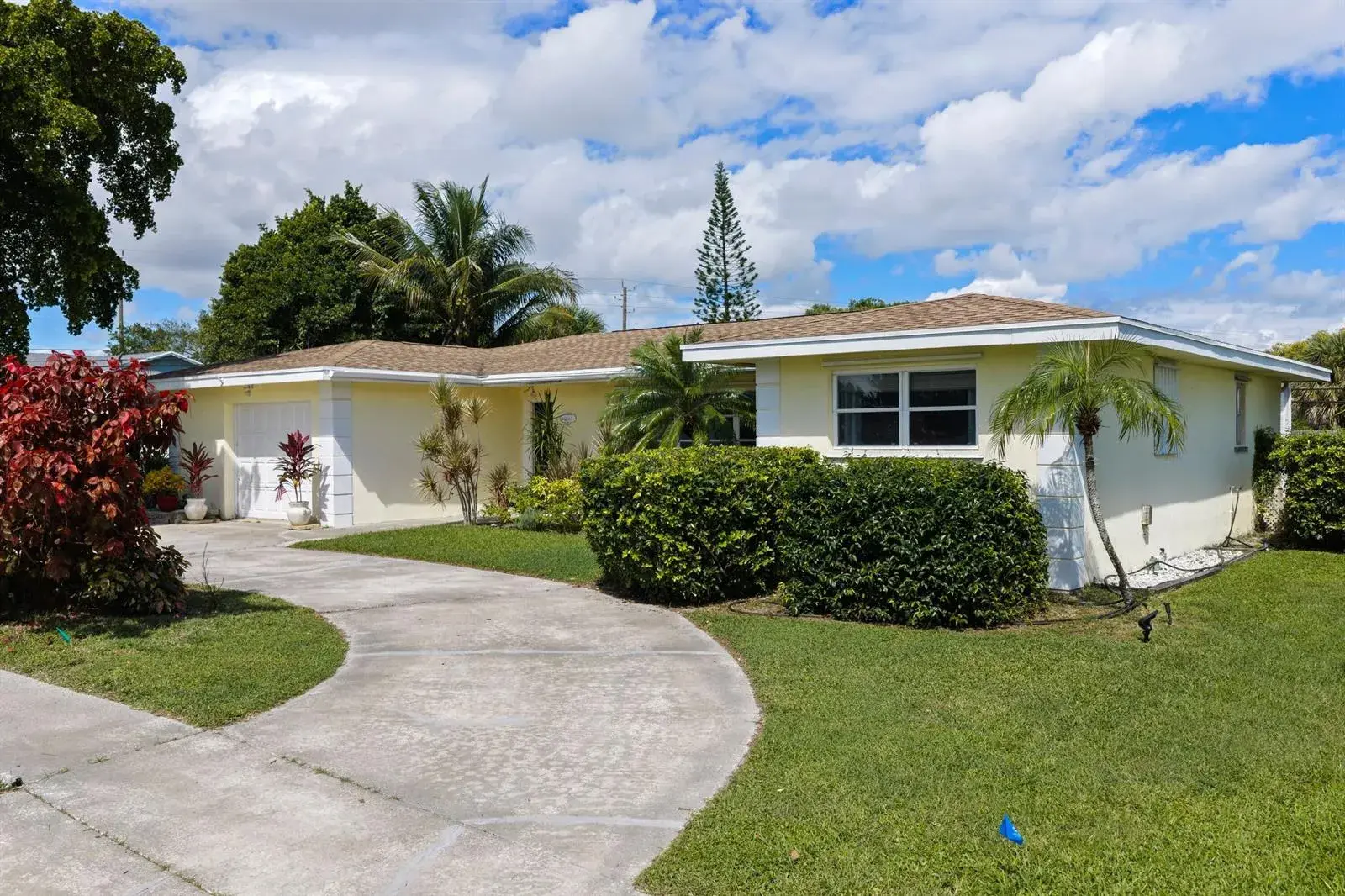 2867 SE 1st Court, Boynton Beach FL 33435