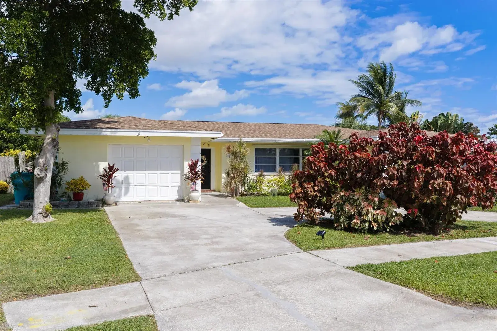 2867 SE 1st Court, Boynton Beach FL 33435