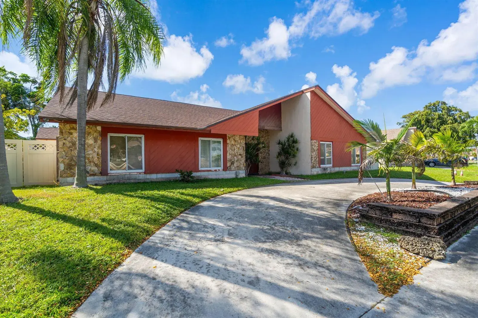 7000 NW 49TH Street, Lauderhill FL 33319