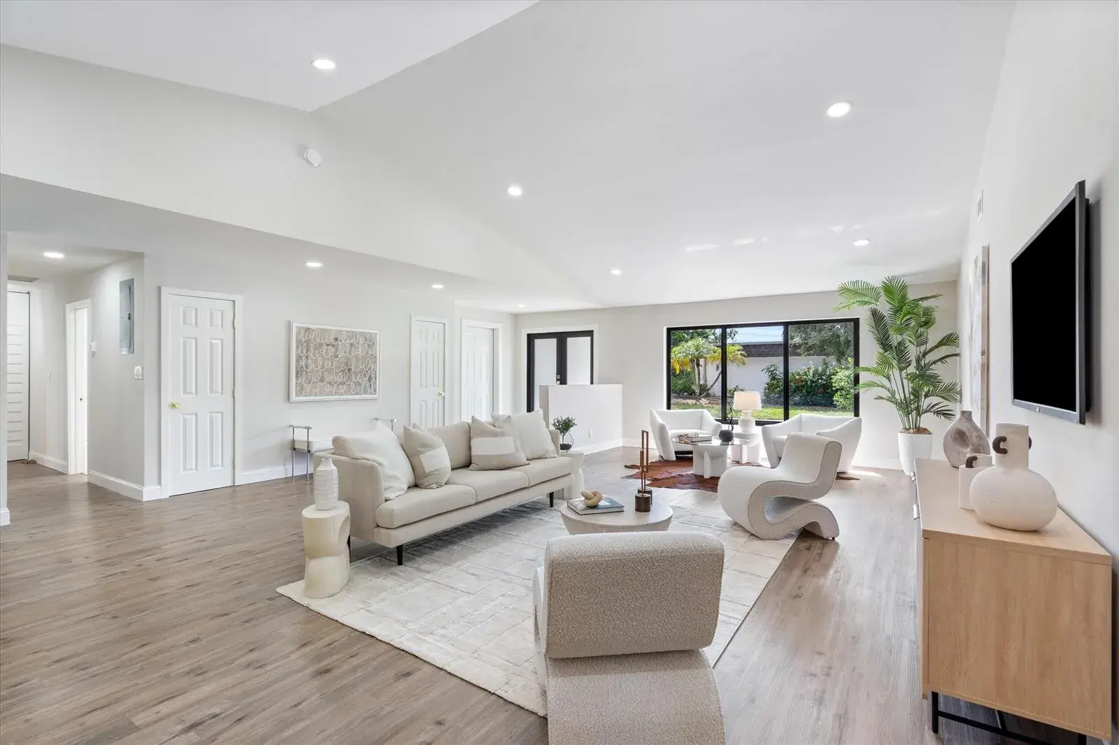 6111 WHITE OAK Lane, Tamarac FL 33319