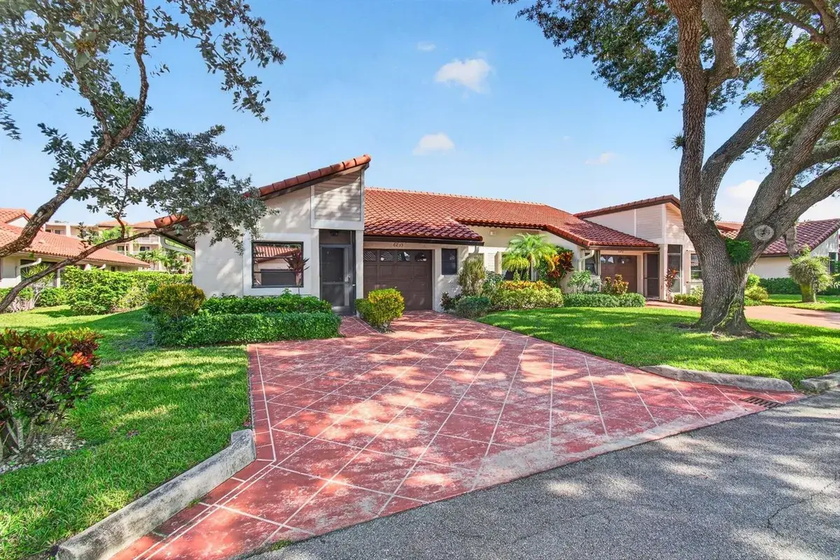6235 Kings Gate Circle, Delray Beach FL 33484