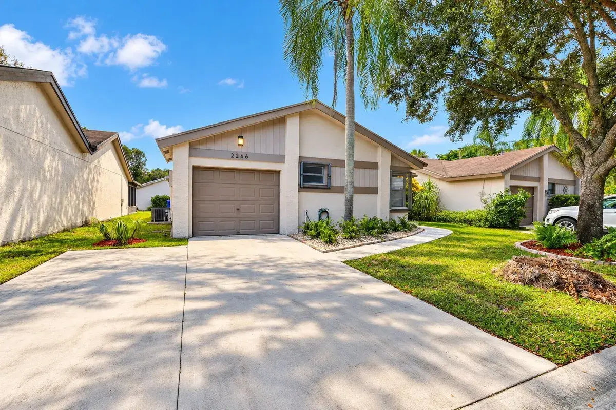 2266 Seagrape Circle, Coconut Creek FL 33066