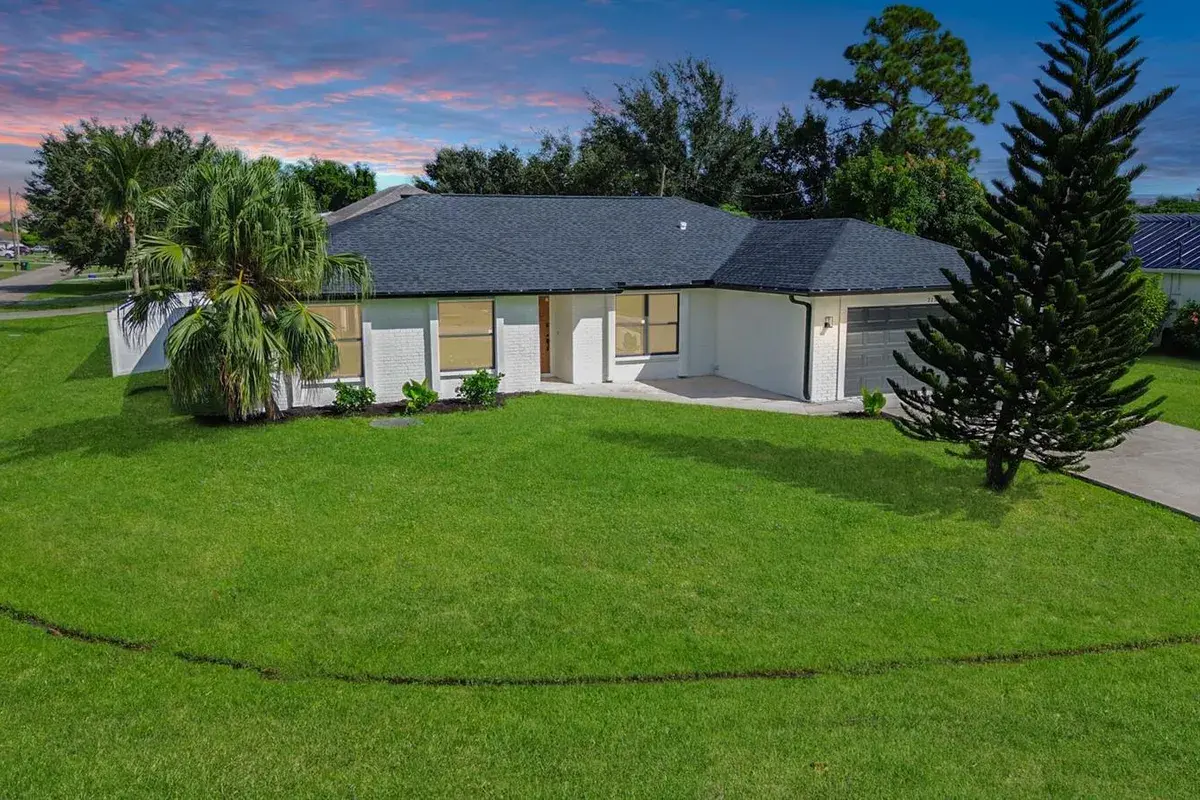 2291 SW Jay Avenue, Port St. Lucie FL 34953