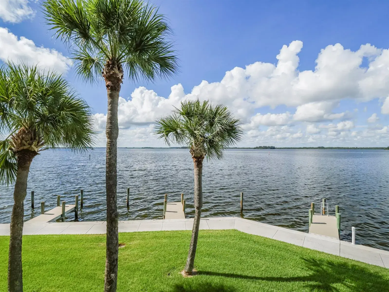 1860 Bay Road, Vero Beach FL 32963