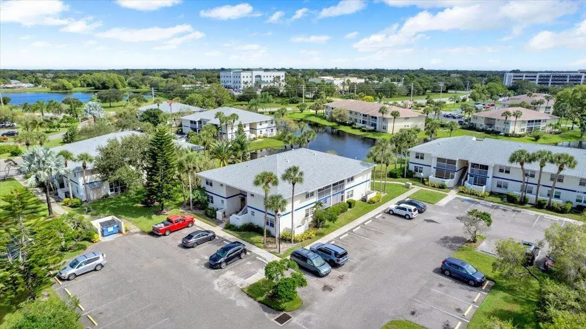 1529 SE Royal Green Circle # 102, Port St. Lucie FL 34952