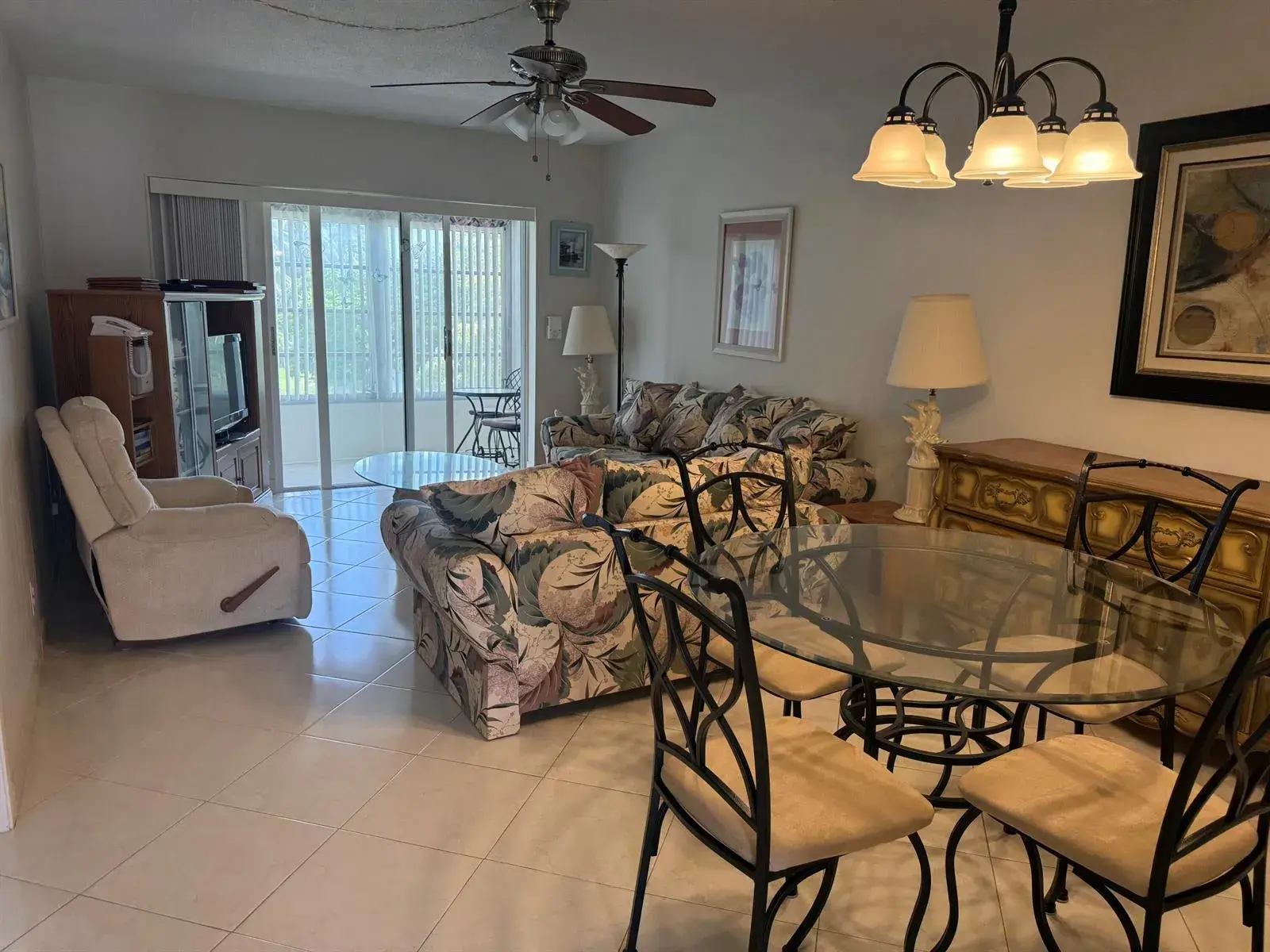 2800 NW 47TH Terrace # 304B, Lauderdale Lakes FL 33313