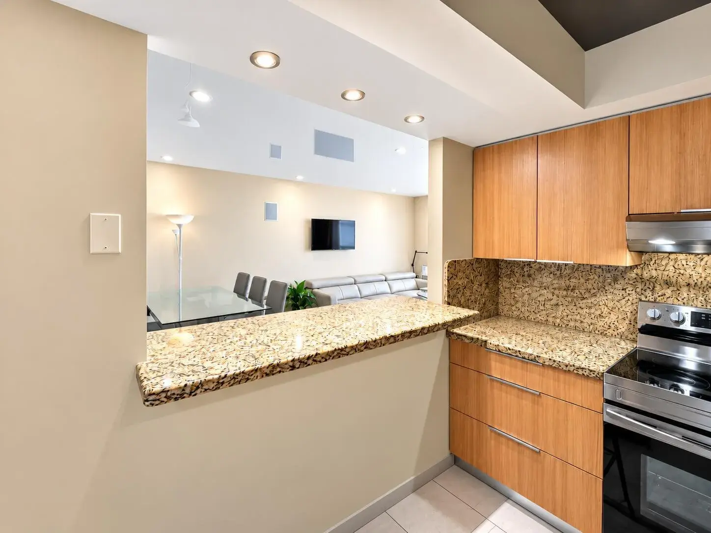 601 THREE ISLANDS # 315, Hallandale Beach FL 33009