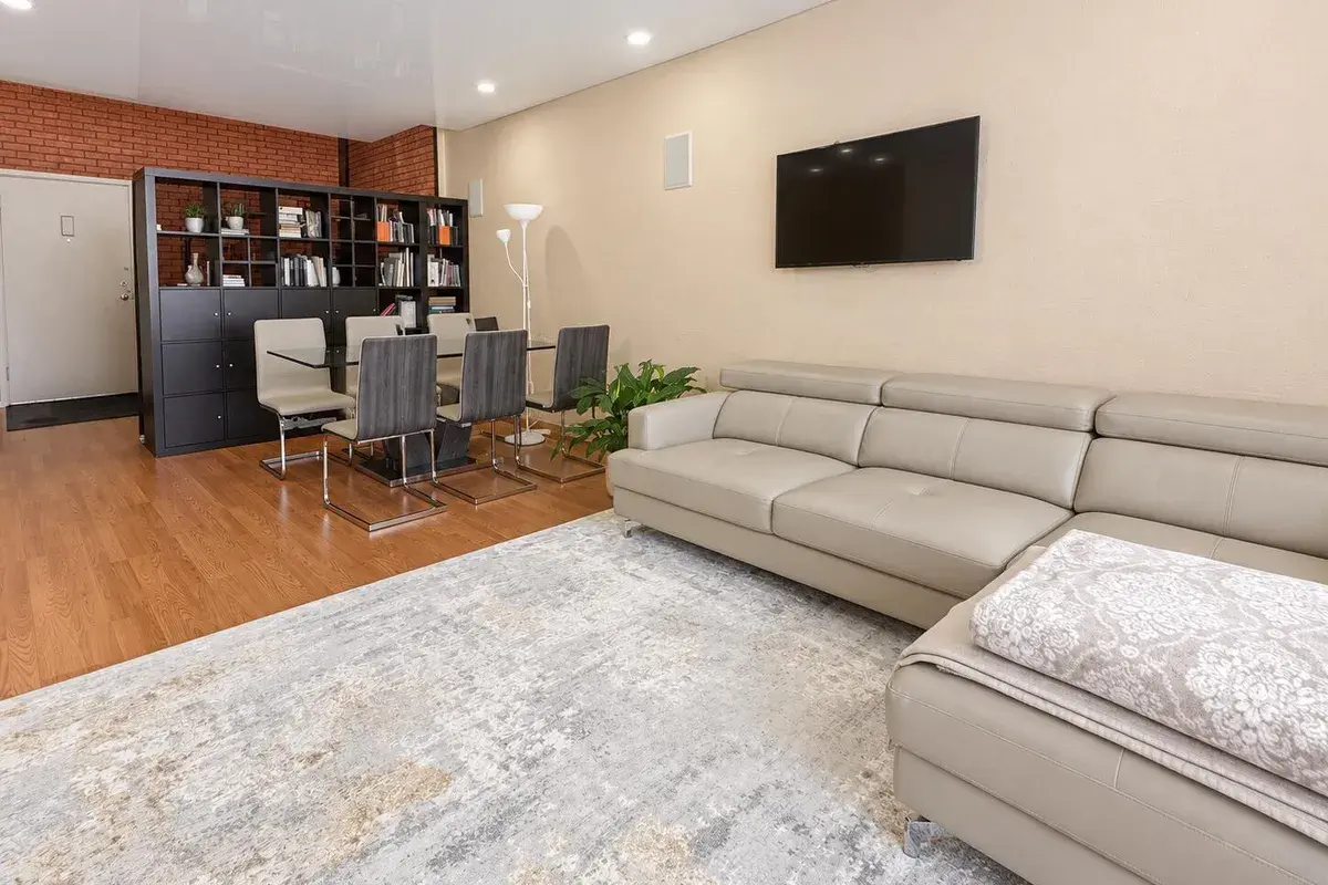 601 THREE ISLANDS # 315, Hallandale Beach FL 33009