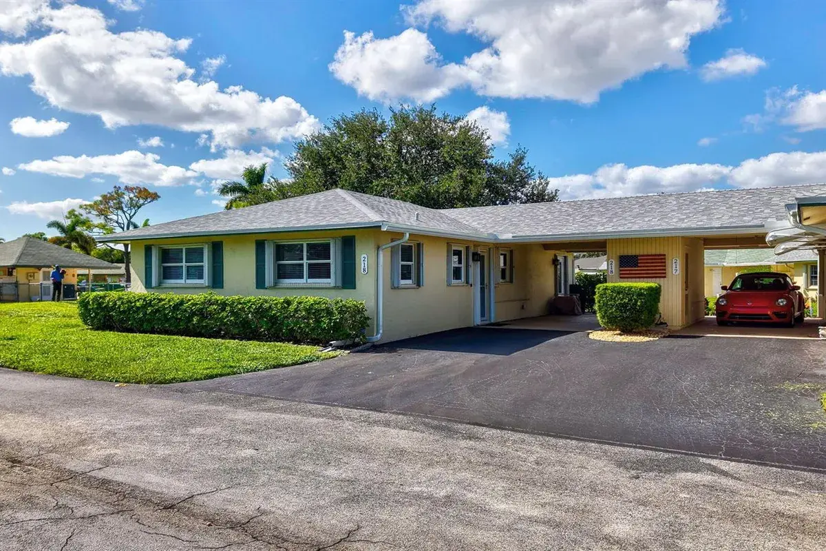 218 Cardinal Lane, Delray Beach FL 33445