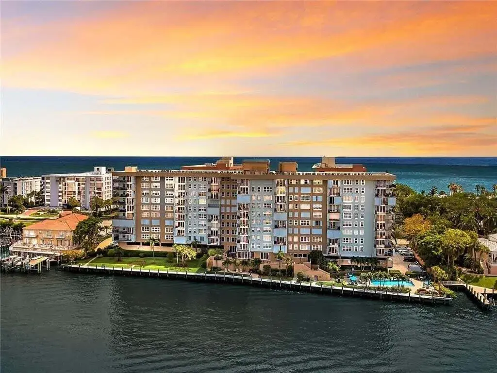 1150 Hillsboro Mile # 202, Hillsboro Beach FL 33062